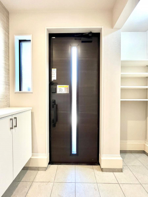 ���ց@�����`Entrance�`�@���ւ͉Ƃ̊�Ƃ����܂����䂪�Ƃ̃Z���X�����肰�Ȃ����������閣�͂��錺�֑�����y���݂̈�B�A���x�ɉƑ����ق��Ƃł���S�n�悢��ԑ������؂ł��ˁ�