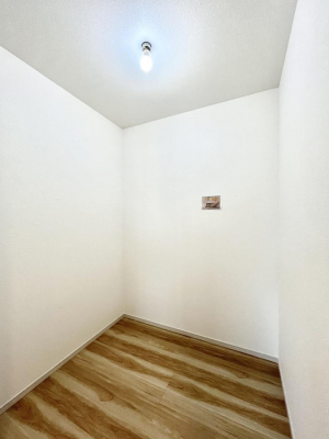 ���̑����ρ@�����Ղ�̔[�˃X�y�[�X�ŉ��K�ɕ�点����   