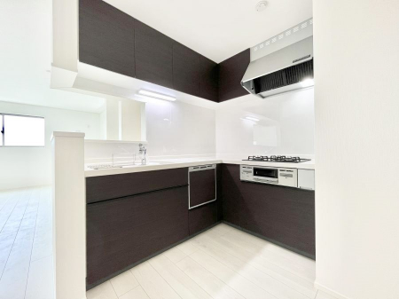 Lb`@`Kitchen`@ZA葁Ƃłk^Lb`BR[i[ɃXpCXނuăXbLƁƂLb`R[i[͎LȎdオƂȂĂ܂B  
