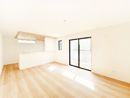 ���̑����ρ@�Ƒ��̏Ί炪���R�Ɛ��܂�Ă���A����ȕ��͋C�̃_�C�j���O�Ɏd�オ���Ă��܂��B