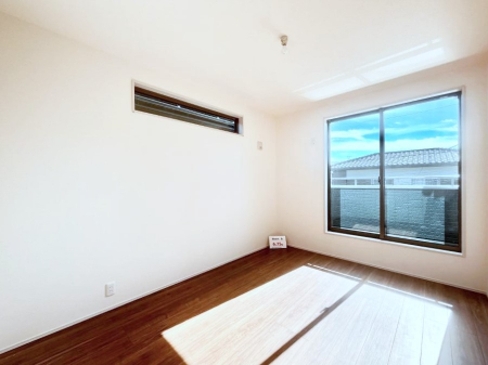 ̑ρ@`Bed Room`@Z߂䂭uقǁA肵ԂZBwKx́uƁvƁuXvƁuvaɖK邾Ɖ߂ĊĂ܂B