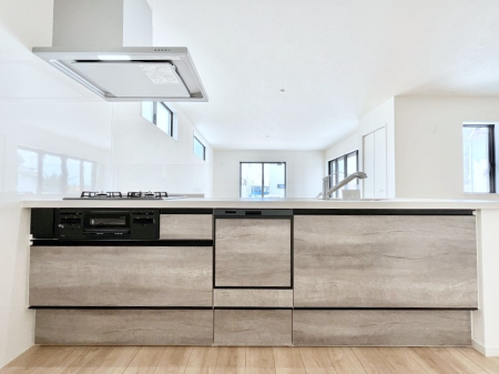 Lb`@`Kitchen`@LĎg₷Lb`ȂƑłɗAЕtԂȂłႢ܂[Ղ肠̂ŁAƐȈۂۂĂ܂B