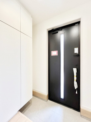 ց@P`Entrance`@Ƃ̒łql}ŏ̏ꏊł錺ւ́AƂ̈ۂ̂̂łILxȌ֎[ŁAYɕۂƂo܂􌺊ւɂ͂Ղ[̉ʔI