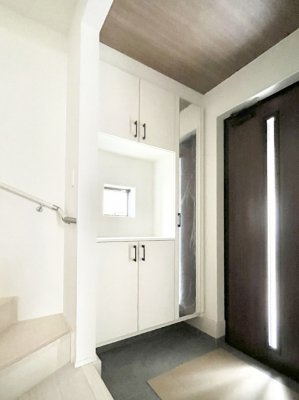 ̑ρ@Ղ[łV[Y{bNXŉƑŠCAւB  