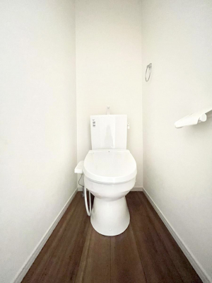 gC@P`Toilet`@̂鐅gC̓EHVbgtłgC͖g킴𓾂Ȃ́BۂłˁBgC2̂Œ̍Gɕ֗łI