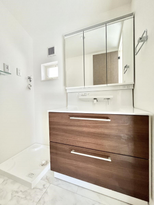 ���ʑ�E���ʏ��@�傫�����₷���O�ʋ��Ő�����������ʑ�́A�g�����Ȃ݃`�F�b�N�┧�̂������ɂ������߂ł��B 