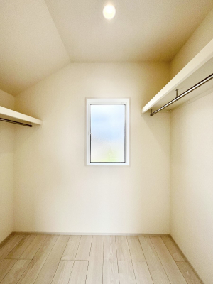 ̑@Q`Walk-in Closet`KvȂ̂R[fBl[gꗗĊmFłAgxx⏀ZԂōςރEH[NCN[[bgݒu܂BƂ̒Ƃ֗Ȏ[Xy[XB