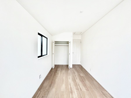 q@P`Bed Room`  ɂ͎[N[[bgIiĝm⏬͂AGߕ̂mȂǂƐڂ܂܂B  ԂLgpł܂ˁB