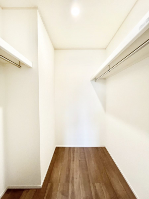 ̑@P`Walk-in Closet`@KvȂ̂R[fBl[gꗗĊmFłAgxx⏀ZԂōςރEH[NCN[[bgݒu܂BƂ̒Ƃ֗Ȏ[Xy[XB