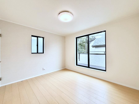 ̑ρ@B`Bed Room`@}VƈႢ̂ˌẴbgłBƑƂŎ苷ɊĂZ܂ˌĂł͊evCoV[ۂƂł܂B