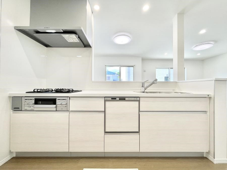 Lb`@U`Kitchen`@LĎg₷Lb`ȂƑłɗAЕtԂȂłႢ܂[Ղ肠̂ŁAƐȈۂۂĂ܂B