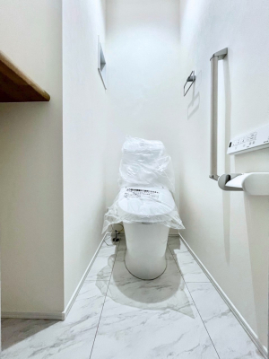 gC@Q`Toilet`@̂鐅gC̓EHVbgtłgC͖g킴𓾂Ȃ́BۂłˁBgC2̂Œ̍Gɕ֗łI