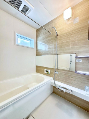 @Q`Bath Room`@͋C̗ŖɌătbVB@\tĂ̂ŗׂ̐@uŐ􂢏オ󕨂AJ̓VCCɂ邱Ƃ\łB