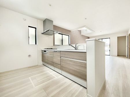 Lb`@`Kitchen`  rOnJE^[Lb`B  ȂƑƃR~jP[VƂ邾łȂA傫ȊJ邱Ƃł܂B  ql̐邱Ƃł܂ˁI