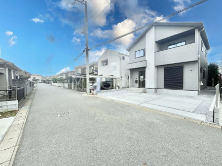 nOώʐ^@Oρ`Exterior`  OʓHF ZnɂȂĂ̂ŎԗʂȂAÂȗnłBqĊǍDłӊ킹ĂēĒ܂BCyɂ₢킹B