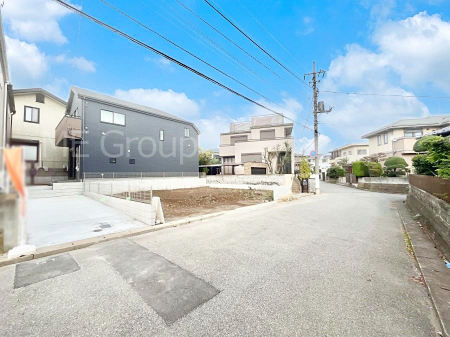 nOώʐ^@Oρ`Exterior`   OʓH͊ՐÂȏZn͂Ԓʂ̏ȂHBԂ̏o炭炭łIs_Enŵ]́ACyɂ₢킹I