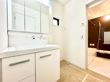 ���̑��@�������̂�����K��Ԃł��B�����̐g�x�x���C�����ǂ����g�������܂��B 