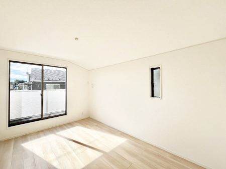 ̑ρ@P`Bed Room`  ulvƂvwł肭낰QB  ̉Ǝ₨dɔꂽ̓tJtJ̃xbgŖĂBer{IĂKȍL