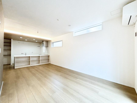 ̑ρ@P`Living`@Ƒ̈̊LXƂXy[XBƑƉ߂Ԃ؂ɂɃsb^̂Ƃ̏ZԂłBqlĂSČ܂B