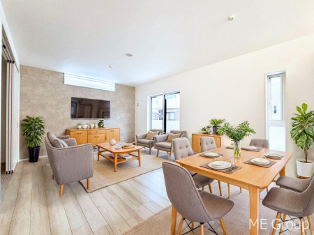 rO@ANZgNXȃrOBƑł̂т肭낰LXXy[XB@ƋCGł