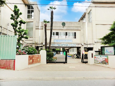 ���ӊ��@���w�Z 800m ���s���������w�Z