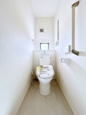 �g�C���@�������P�������`Toilet�`�@�������̂��鐅����g�C���̓E�H�V�����b�g�t���ł����g�C���͖����g�킴��𓾂Ȃ����́B����������ۂ������ł��ˁB�g�C����2��������̂Œ��̍��G���ɕ֗��ł��I