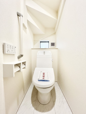 gC@Q`Toilet`@̂鐅gC̓EHVbgtłgC͖g킴𓾂Ȃ́BۂłˁBgC2̂Œ̍Gɕ֗łI