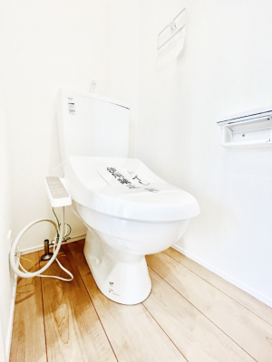 �g�C���@�����`Toilet�`�@�Y��E�X�b�L���E���K�ȃE�H�V�����b�g�t�g�C���ł��낰���Ԃł��B�g�C���͖����g�킴��𓾂Ȃ����́B����������ۂ������ł��ˁB�g�C����2��������̂Œ��̍��G���ɕ֗��ł��I