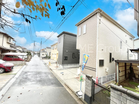 nOώʐ^@Oρ`Exterior`@OʓHFk 4.03m @OʓH͊ՐÂȏZn͂Ԓʂ̏ȂHBԂ̏o炭炭łIs_Enŵ]́ACyɂ₢킹I