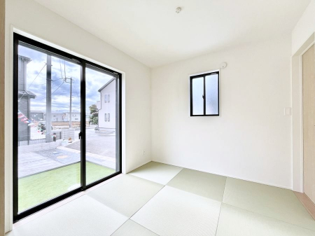 ���̑����ρ@�_�炩����̋�Ԃ́A���q�l�̗V�я�◈�q���̂����ĂȂ��̏ꏊ�Ƃ��ďd�󂵂܂��B 