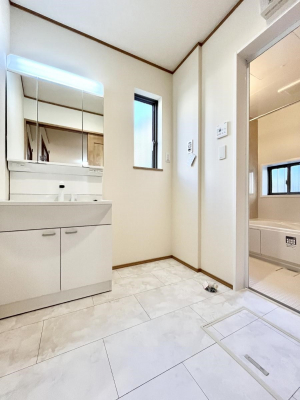 ���̑��@���������Ă���̂Ŏ��C�̑����ꏊ�ł����C���\���s���܂��B�����̐g�x�x���C�����ǂ��I