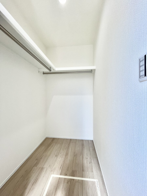 ̑@EH[NCN[[bg̊pŐԃXbL  