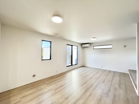 rO@͋Ĉkcj͉Ƒ݂Ȃ̉K  