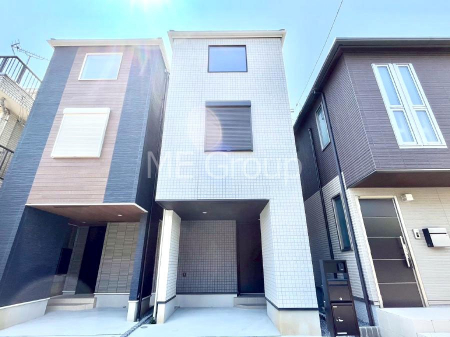 ���n�O�ώʐ^�@�O�ρ�B�������`Exterior�`�@���X�����Ȃ���A�咣���߂����ǂ����]�T������������V���[�v�ȃt�H�����ŘȂޓ@��́A���V�̋�ƏƂ炵���킹�鎖�ŁA�{������ׂ������`�̎p�������Ă���܂��B