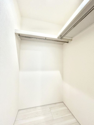 ���̑����ρ@�L�����[�B�|�������G�߂̏��������[���邱�Ƃ��ł��܂��B