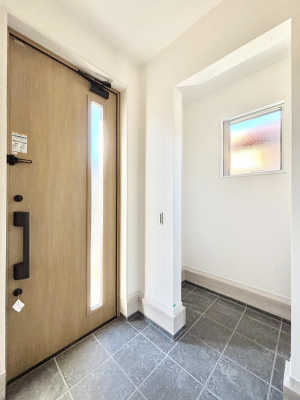 ���ց@�����`Entrance�`�@���ւ͉Ƃ̊�Ƃ����܂����䂪�Ƃ̃Z���X�����肰�Ȃ����������閣�͂��錺�֑�����y���݂̈�B�A���x�ɉƑ����ق��Ƃł���S�n�悢��ԑ������؂ł��ˁ�