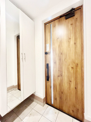 ց@`Entrance`@ʔ~[tȂ̂ŁAoO̐gȂ݃`FbNɁ􌺊ւ͂qlo}ԍŏ̏ꏊAAĂ鎞ɓŏ̏ꏊBȏꏊ炱AǂԂɁc