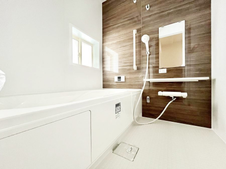 @`Bath Room`@͋C̗ŖɌătbVB@\tĂ̂ŗׂ̐@uŐ􂢏オ󕨂AJ̓VCCɂ邱Ƃ\łB