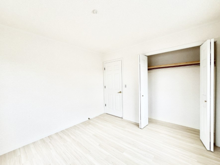 Q@g₷`ŃxbgƋ̒uɂ邱Ƃ܂B   