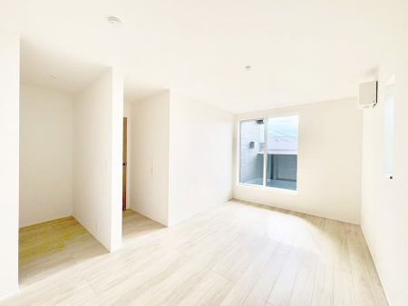 ���̑����ρ@�������Q�������`Bed Room�`  �u��������������l�v�Ƃ��v�w�ł�����肭�낰��Q���B�����̉Ǝ��₨�d���ɔ�ꂽ���̓t�J�t�J�̃x�b�g�Ŗ�����Ă��������B�e���r��{�I�������Ă����K�ȍL����������