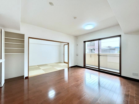 rO@傫ȑ炽Ղ̗zƕ郊rO  