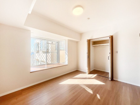 �Q���@�g���₷���`�Ńx�b�g��Ƌ�̒u�����ɂ����邱�Ƃ�����܂���B   