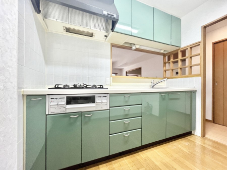 �L�b�`���@�������������I�ɁA�y�����I�V�X�e���L�b�`��