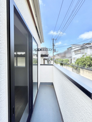 oRj[@`Balcony`  oRj[͉z݁Azc󕨂C悭Ƃł܂B  g₷JIȃoRj[łzՂ~蒍AoRj[tZ܂B  