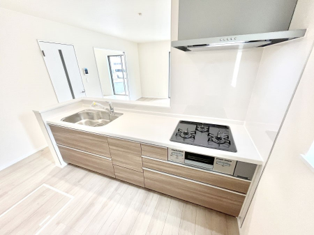 Lb`@A`Kitchen`  rOnJE^[Lb`B  ȂƑƃR~jP[VƂ邾łȂA傫ȊJ邱Ƃł܂B 
