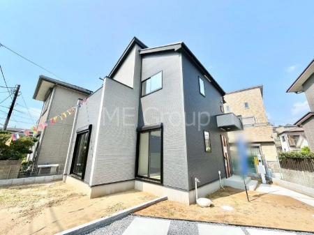 ���n�O�ώʐ^�@�O�ρ`Exterior�`�@��s���œ���̃X���[���C�t���΂Ɉ͂܂ꂽ�y�n�͓s��̌�����Y���ꂻ���B�l�G��ʂ��Ď��R�ƐG�ꍇ����X�|�b�g�����ӂɂ͐��肾������I�Z�݂����Ȃ�ƁB��炵�������B