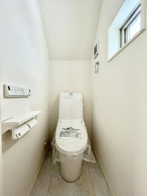 gC@R`Toilet`@̂鐅gC̓EHVbgtłgC͖g킴𓾂Ȃ́BۂłˁBgC2̂Œ̍Gɕ֗łI