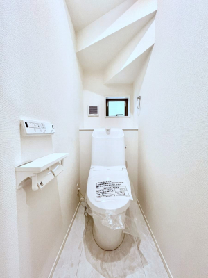 gC@gC1K2KꂼɔzuĂĂƂĂ֗łB 