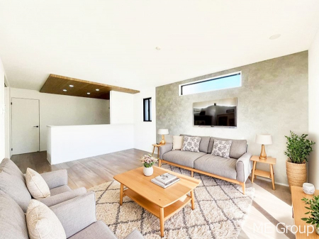 ���r���O�@�������������͋C�̂k�c�j�͉Ƒ��݂�Ȃ̉��K��ԁ��Ƌ��CG�ł�