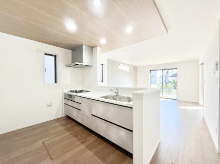 �L�b�`���@���������Ȃ��炲�Ƒ��Ƃ̉�b���y���߂�ΖʃJ�E���^�[�L�b�`��